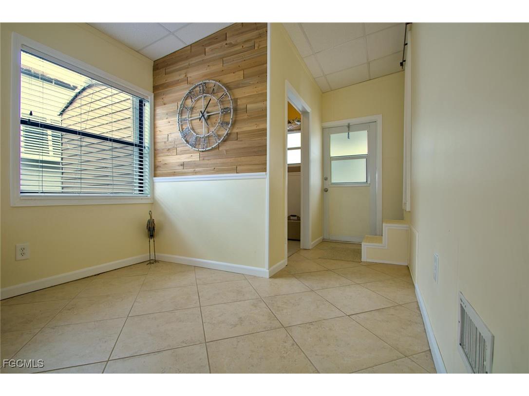 16331 Hermit Thrush Lane Fort Myers FL 33908 2025022899 image3