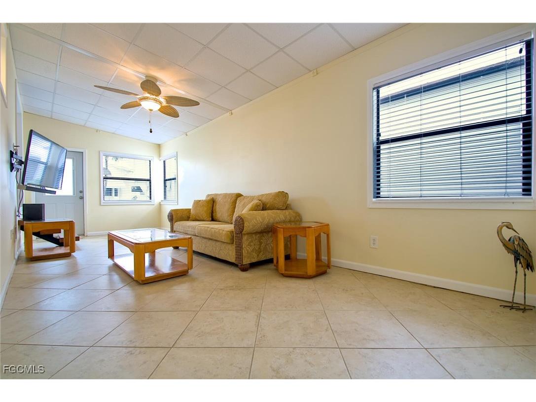 16331 Hermit Thrush Lane Fort Myers FL 33908 2025022899 image4