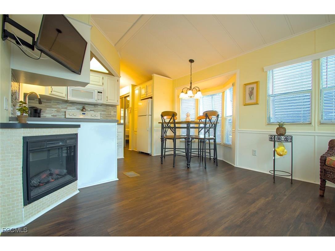 16331 Hermit Thrush Lane Fort Myers FL 33908 2025022899 image9