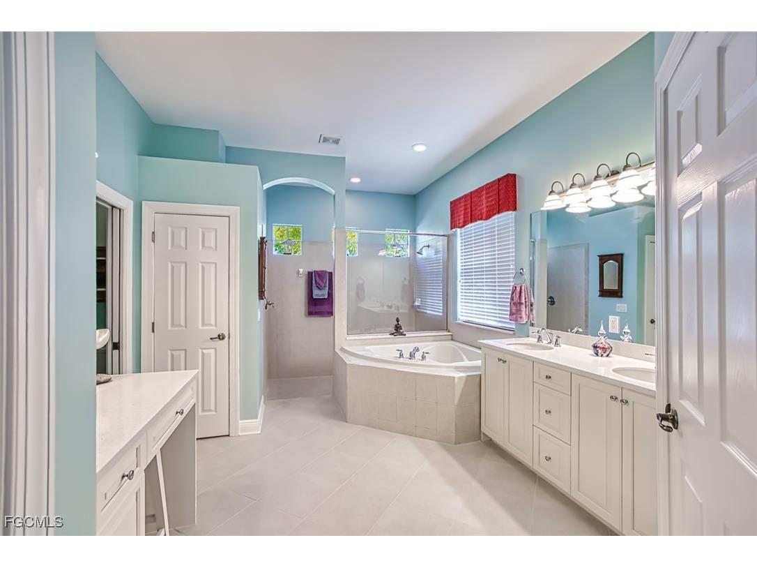 16338 Coco Hammock Way Fort Myers FL 33908 2025022367 image30