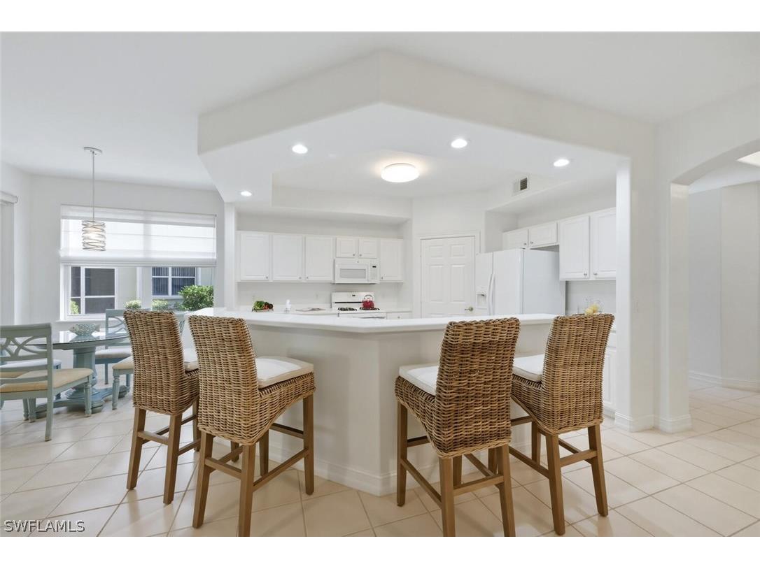 1634 Tarpon Bay Drive S #102 Naples FL 34119 226008929 image1