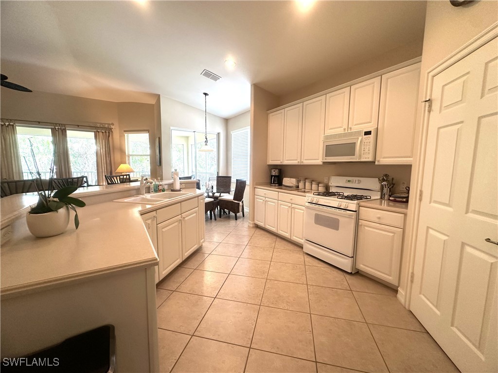 1634 Tarpon Bay Drive S #202 Naples FL 34119 225043475 image14