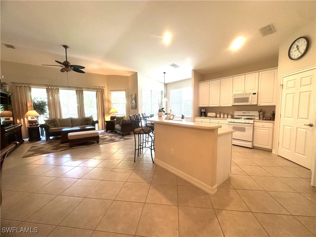 1634 Tarpon Bay Drive S #202 Naples FL 34119 225043475 image9
