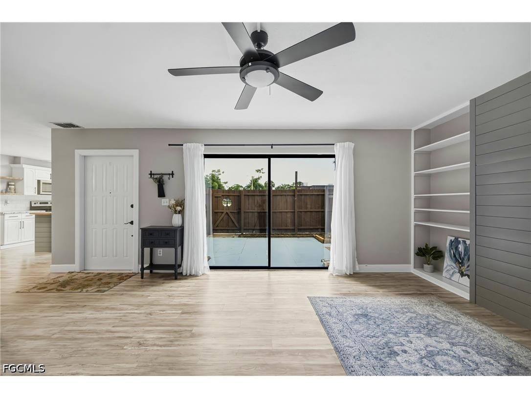 1635 Park Meadows Drive #1 Fort Myers FL 33907 2026025572 image4