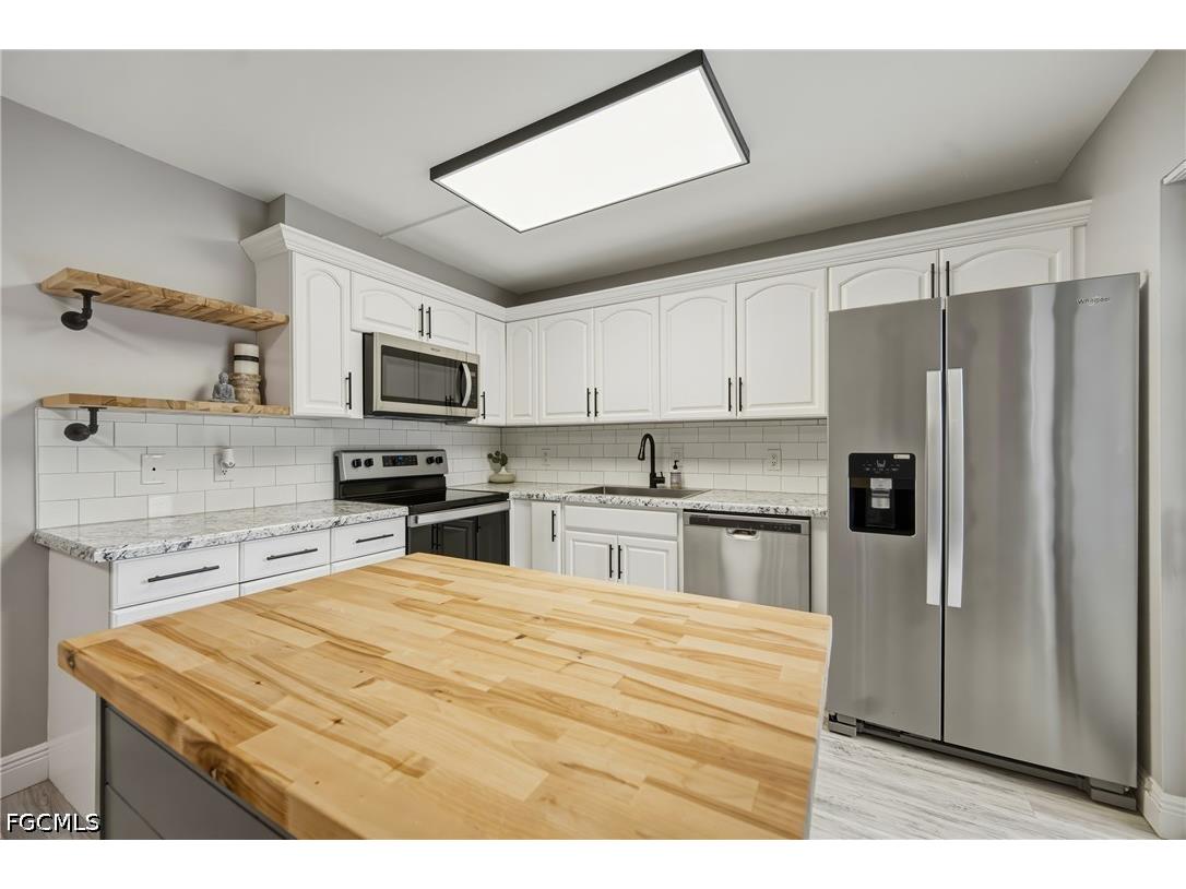 1635 Park Meadows Drive #1 Fort Myers FL 33907 2026025572 image7