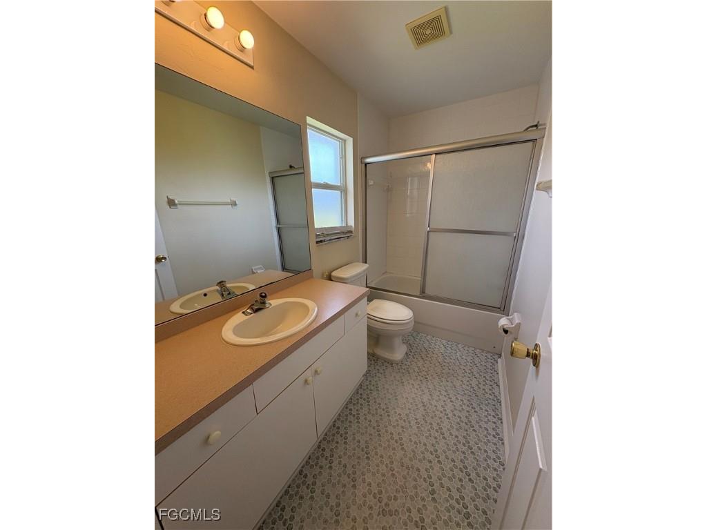 1635 SW 32nd Terrace Cape Coral FL 33914 2025002470 image11