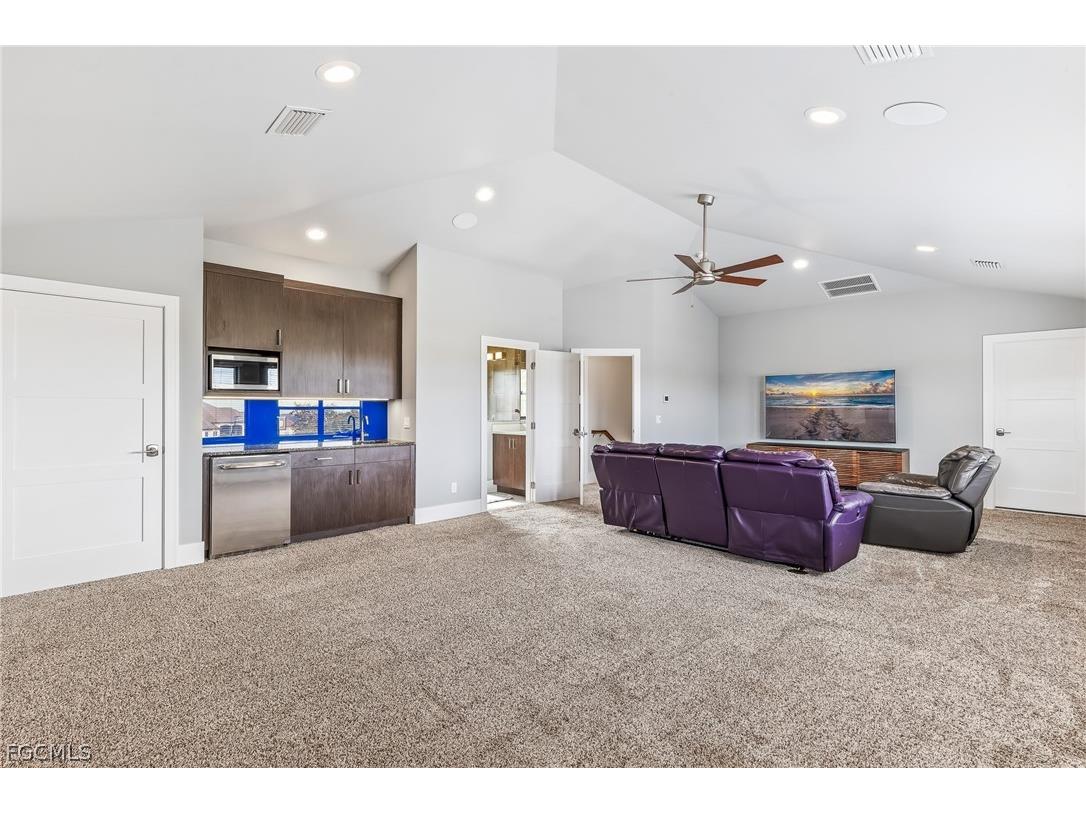 16351 Shenandoah Circle Fort Myers FL 33908 2026006000 image28