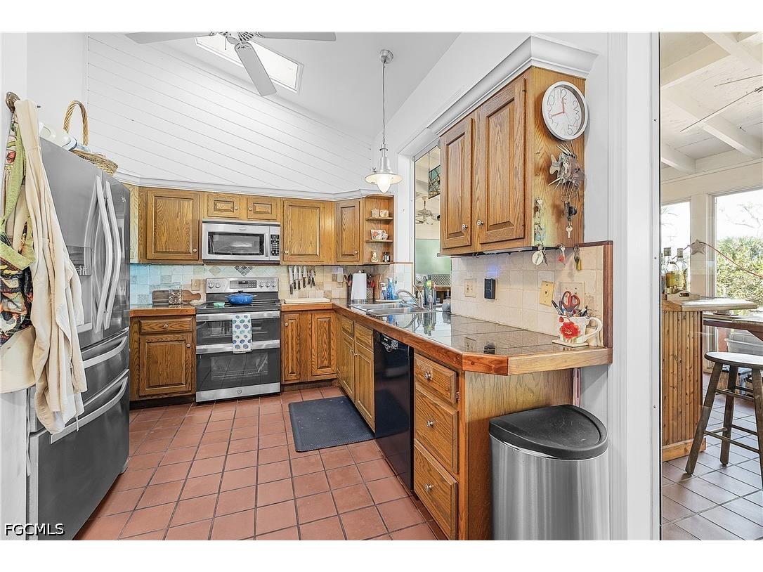 16353 Buccaneer Street Bokeelia FL 33922 2026016467 image11
