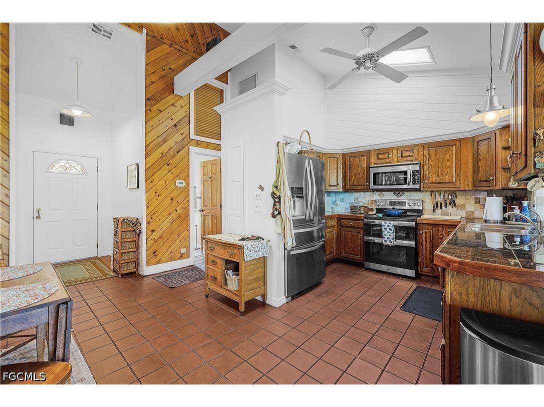 16353 Buccaneer Street Bokeelia FL 33922 2026016467 image12