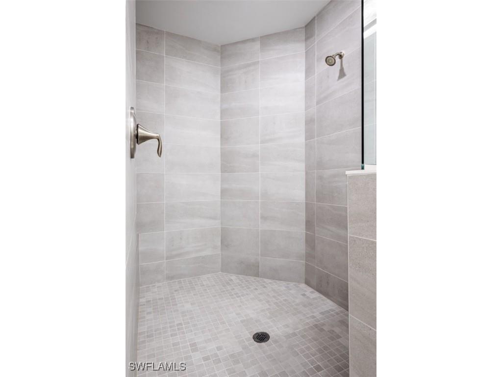 16360 Viansa Way #8-201 Naples FL 34110 225050772 image16