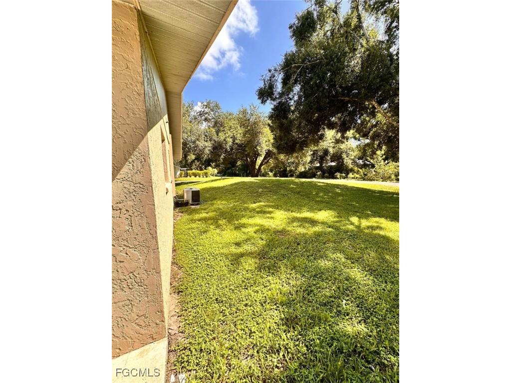 16363 Teresa Lane North Fort Myers FL 33917 2025024954 image15