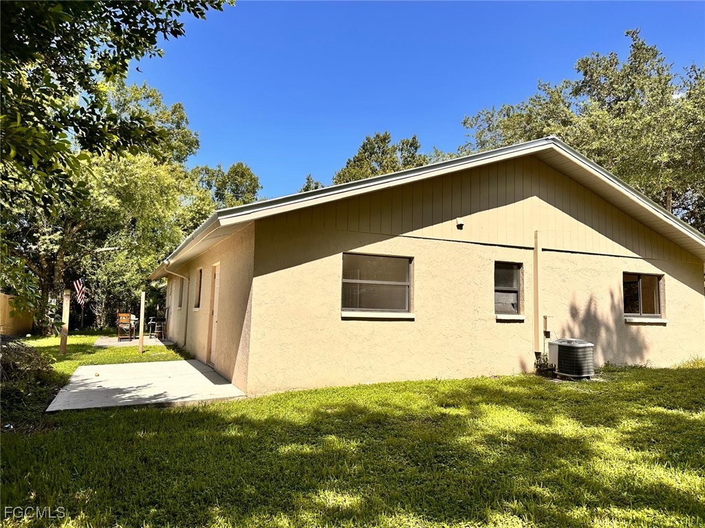 16363 Teresa Lane North Fort Myers FL 33917 2025024954 image17