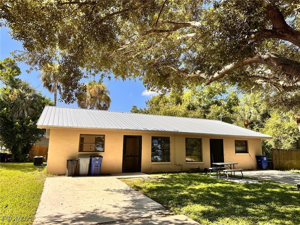 16363 Teresa Lane North Fort Myers FL 33917 2025024954 image3