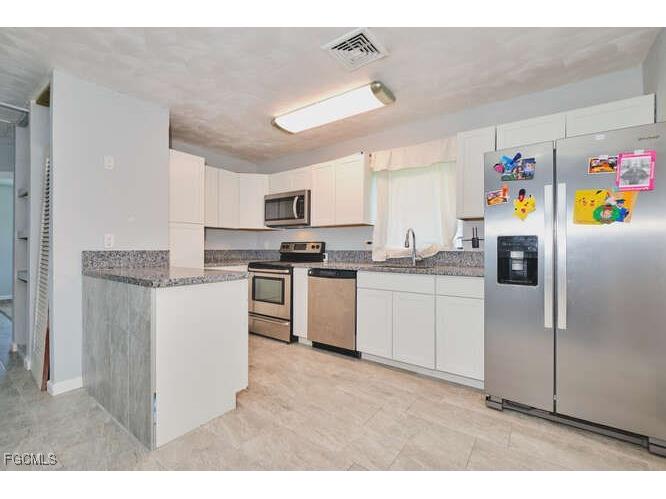 1637 Piney Road North Fort Myers FL 33903 2025005164 image10