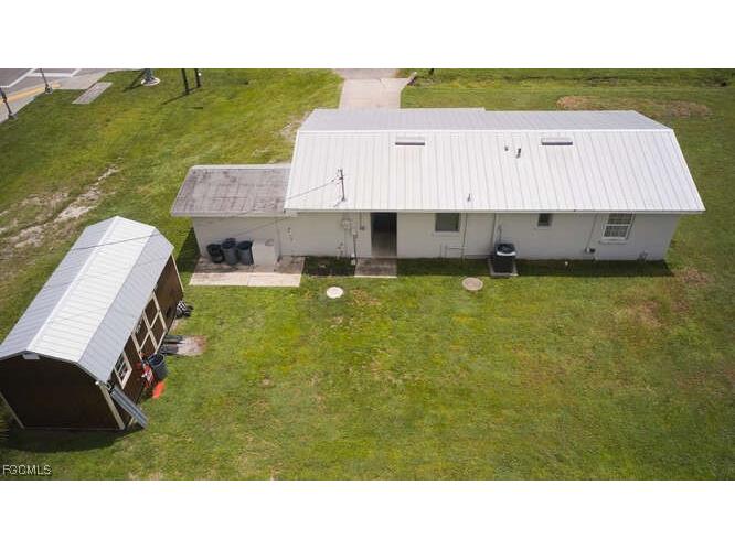 1637 Piney Road North Fort Myers FL 33903 2025005164 image28