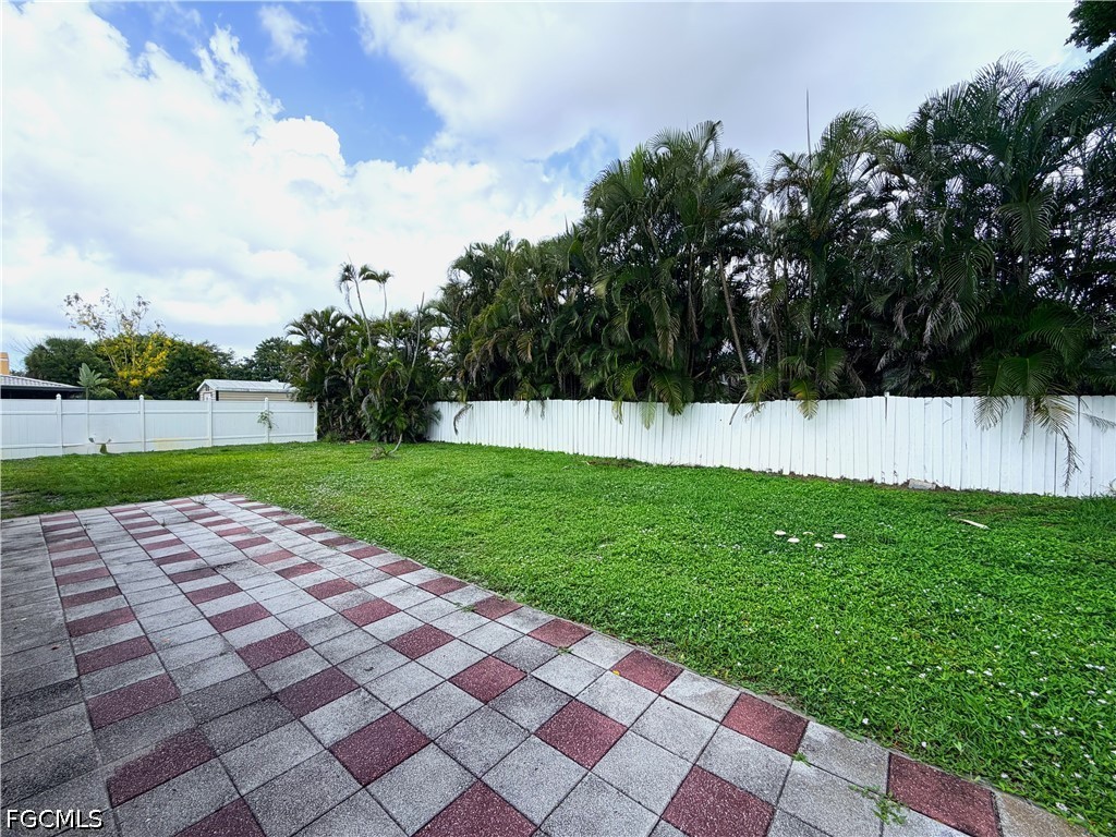 1637 S Mayfair Road Fort Myers FL 33919 2026024861 image28