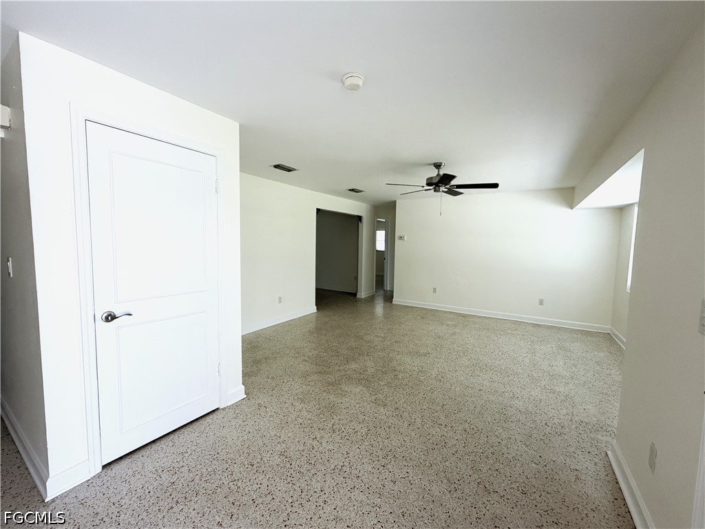 1637 S Mayfair Road Fort Myers FL 33919 2026024861 image3