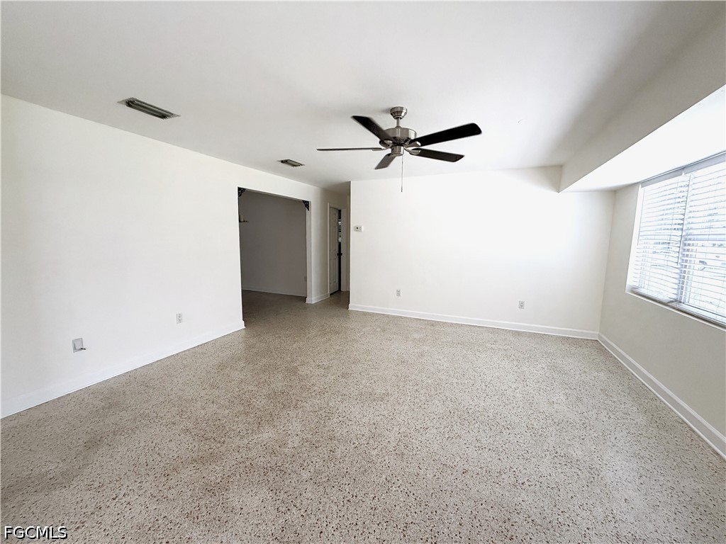 1637 S Mayfair Road Fort Myers FL 33919 2026024861 image4