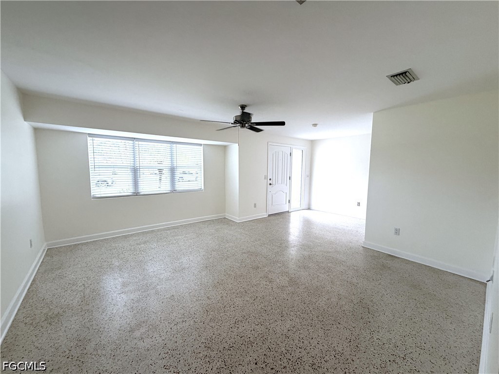 1637 S Mayfair Road Fort Myers FL 33919 2026024861 image5
