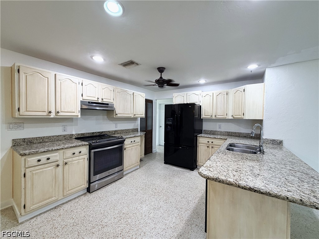 1637 S Mayfair Road Fort Myers FL 33919 2026024861 image7
