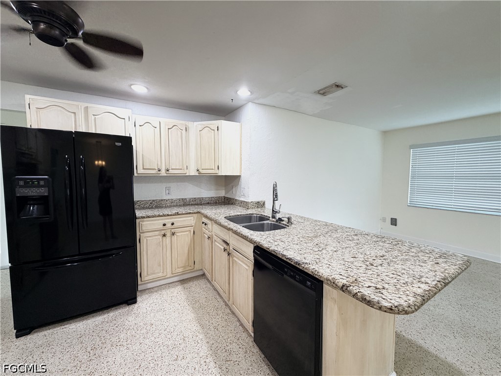 1637 S Mayfair Road Fort Myers FL 33919 2026024861 image8