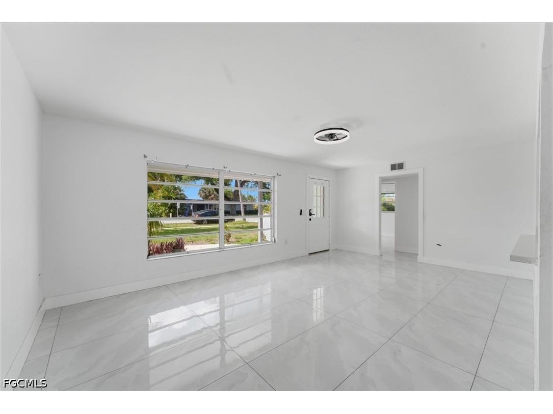 1637 Winkler Avenue Fort Myers FL 33901 2026014354 image6
