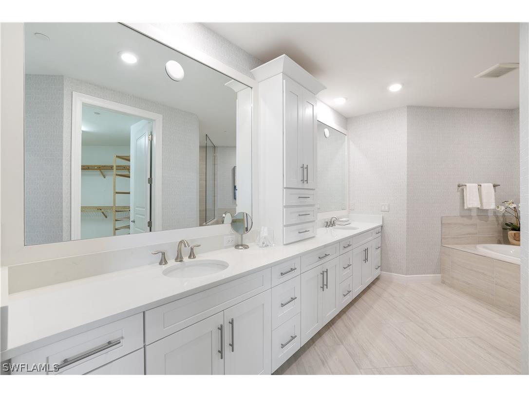 16371 Viansa Way #202 Naples FL 34110 226011732 image11