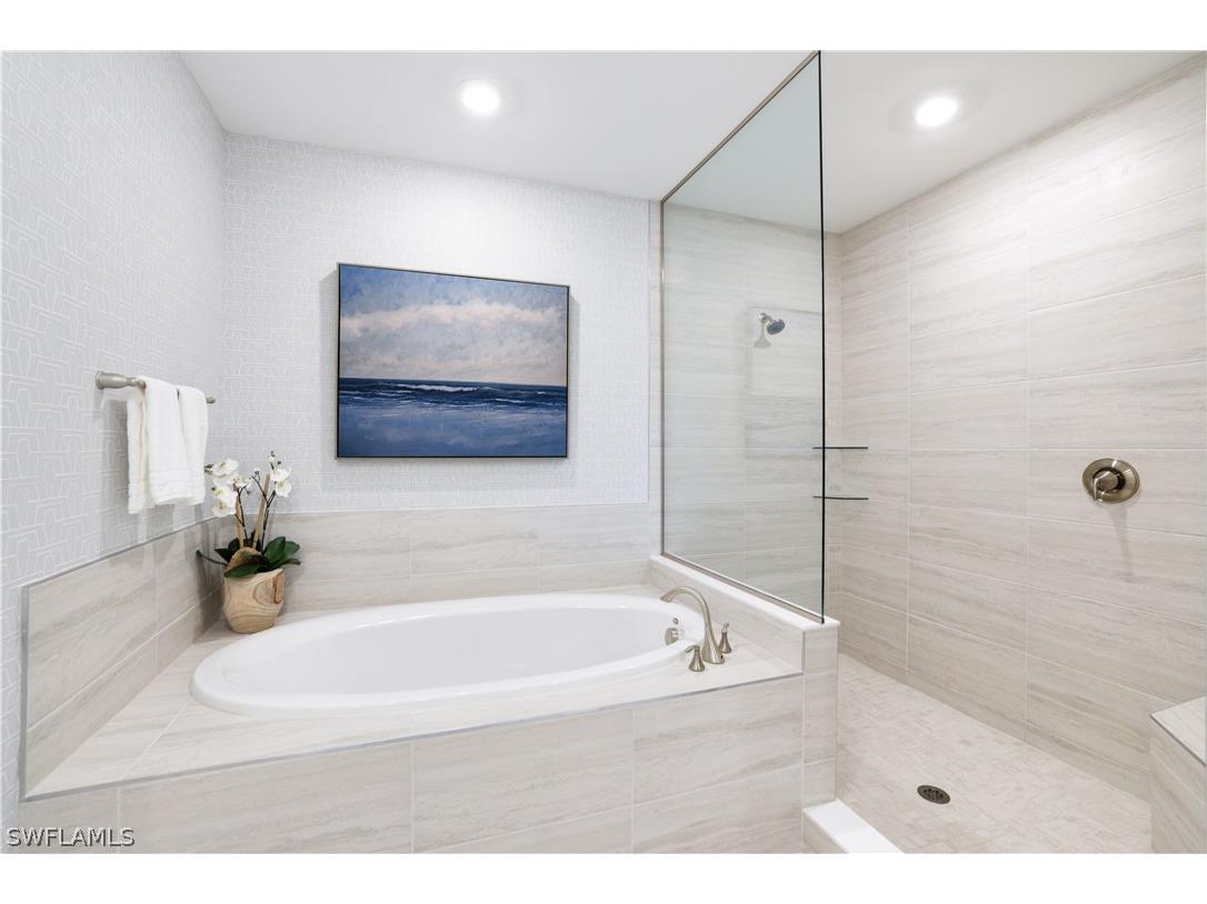 16371 Viansa Way #202 Naples FL 34110 226011732 image12