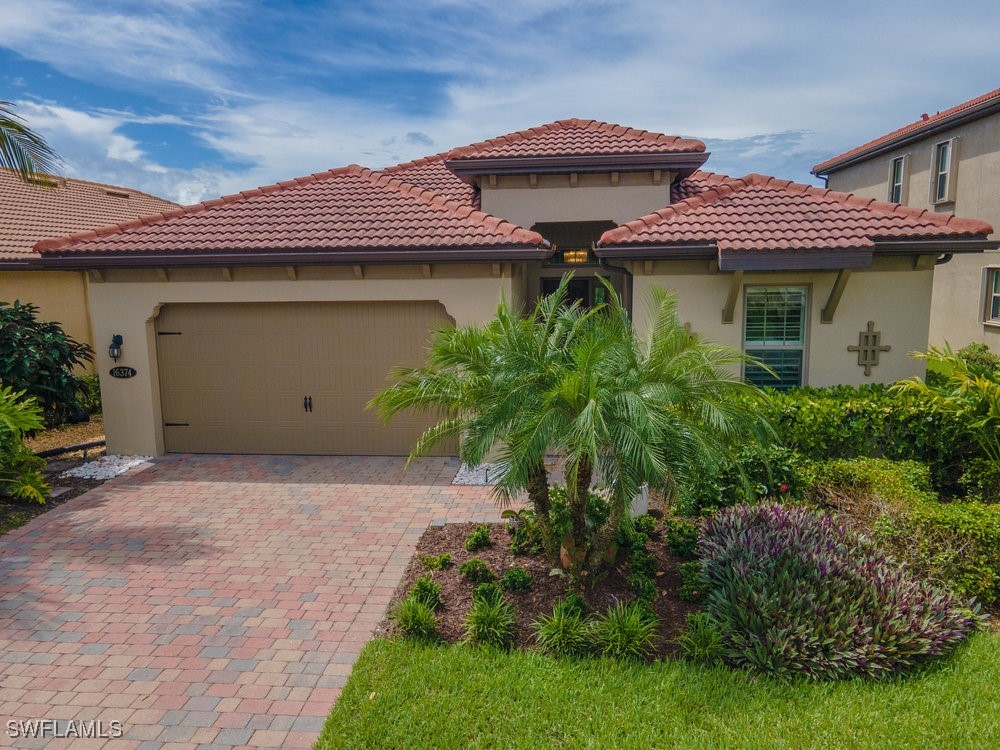 16374 Barclay Court Naples FL 34110 225070772 image1