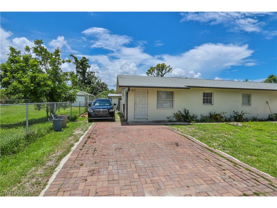 1638 Cypress Drive Fort Myers FL 33907 223049996 image1