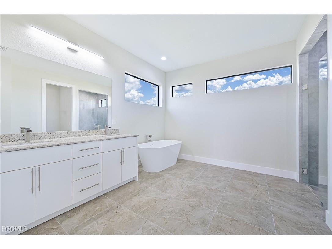 1638 NW 36th Place Cape Coral FL 33993 2025018450 image14