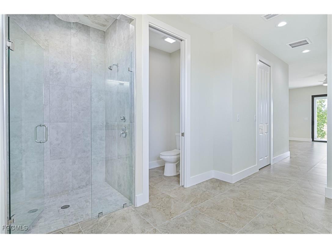 1638 NW 36th Place Cape Coral FL 33993 2025018450 image15