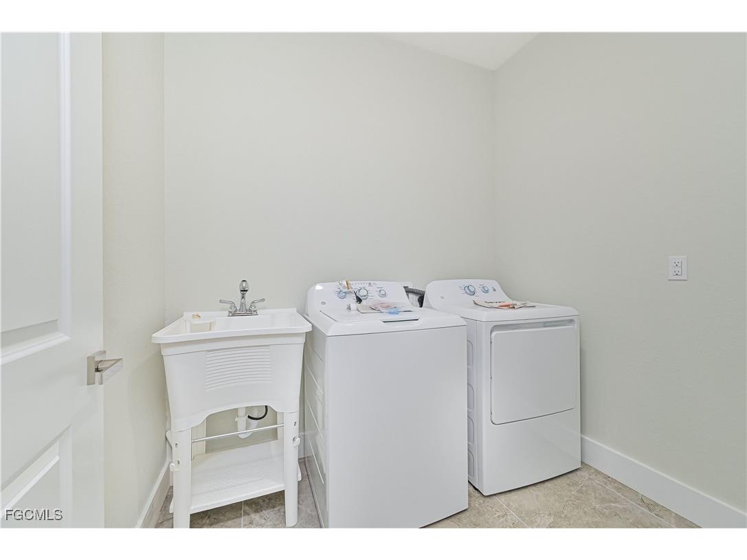 1638 NW 36th Place Cape Coral FL 33993 2025018450 image22