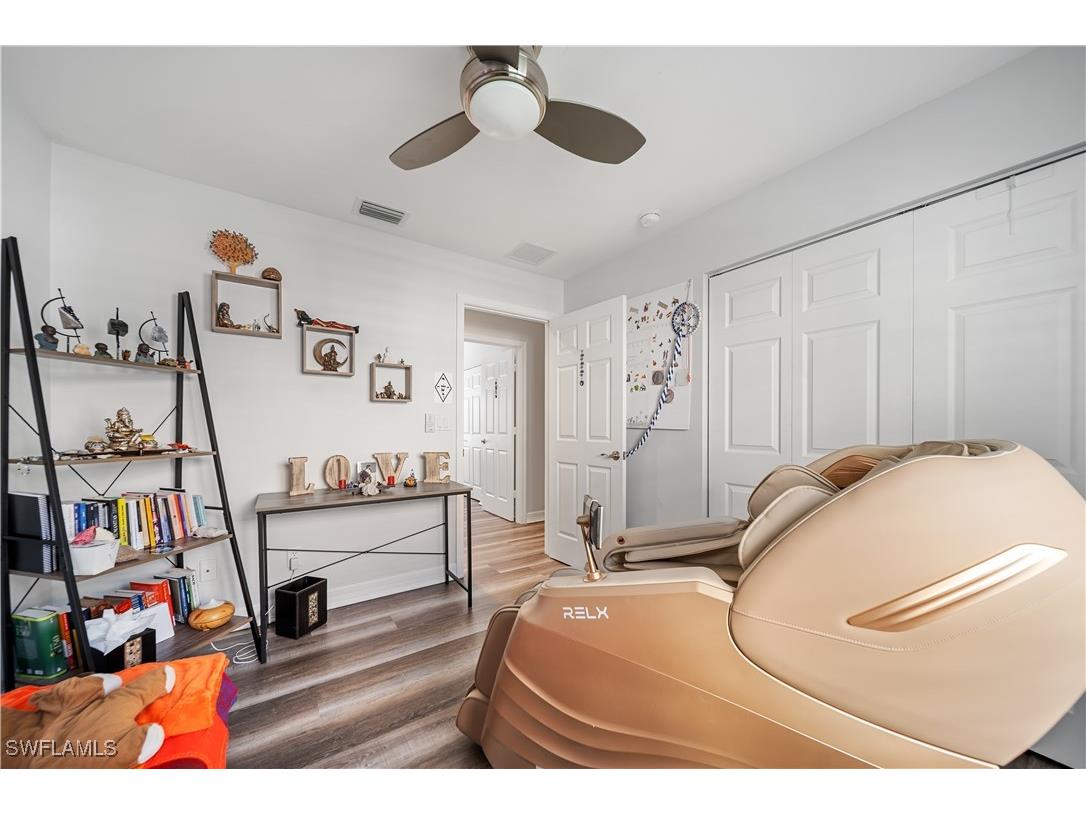 1638 Triangle Palm Terrace Naples FL 34119 225064255 image10