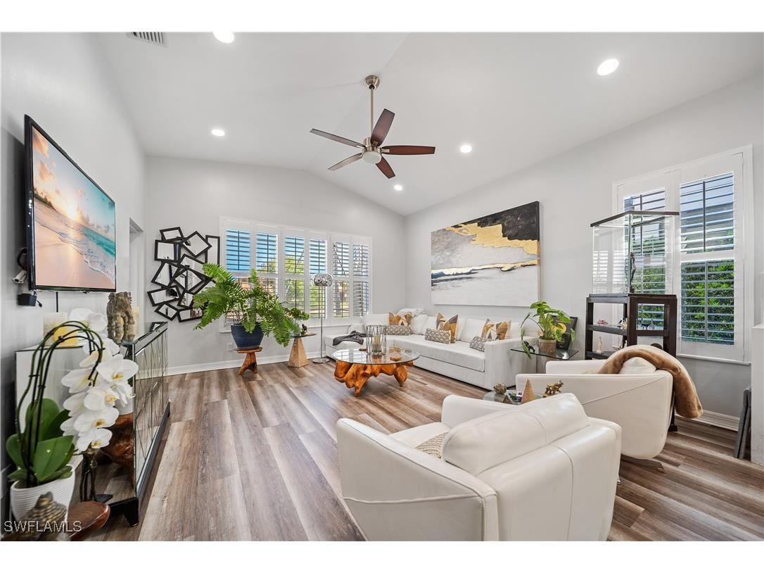 1638 Triangle Palm Terrace Naples FL 34119 225064255 image4