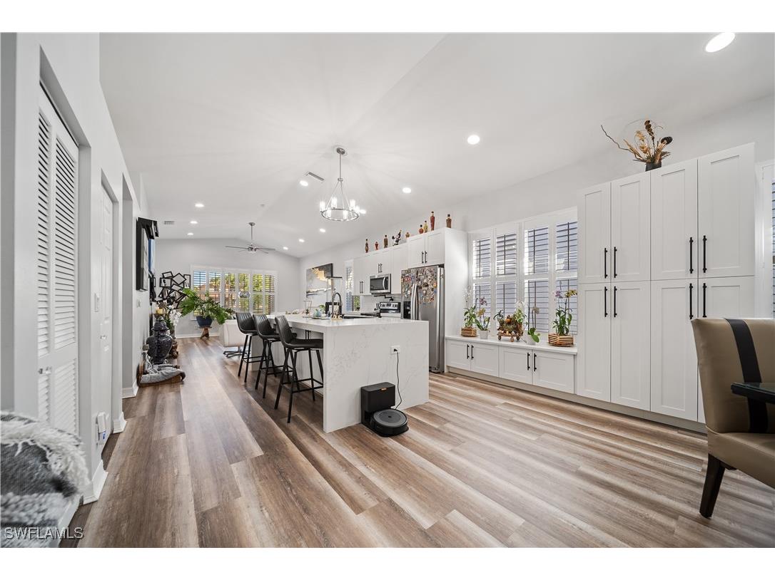 1638 Triangle Palm Terrace Naples FL 34119 225064255 image6