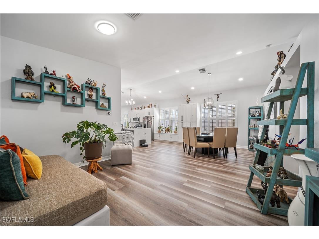 1638 Triangle Palm Terrace Naples FL 34119 225064255 image8