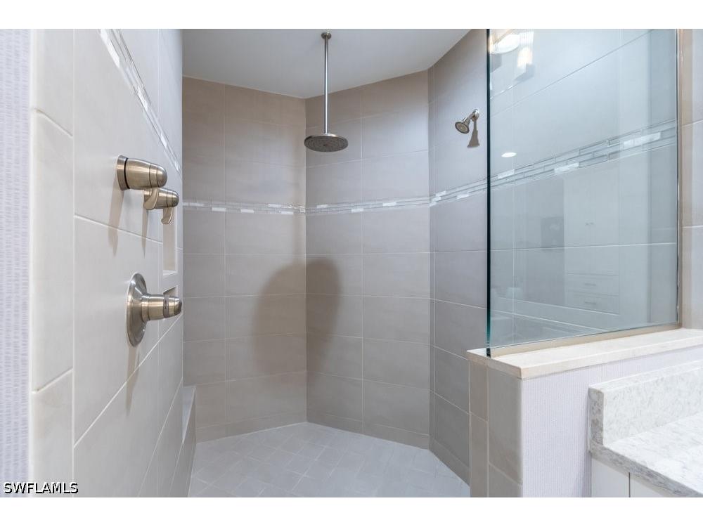 16382 Viansa Way #201 Naples FL 34110 226014694 image12