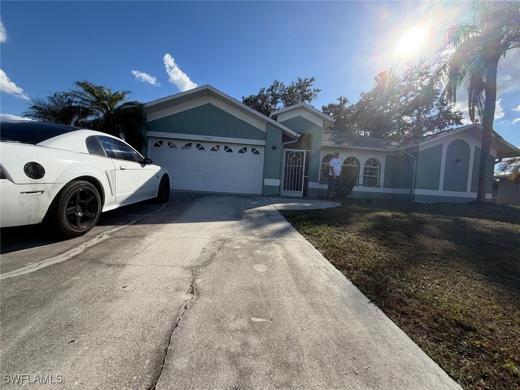 1639 Covington Meadows Circle Lehigh Acres FL 33936 226003004 image2