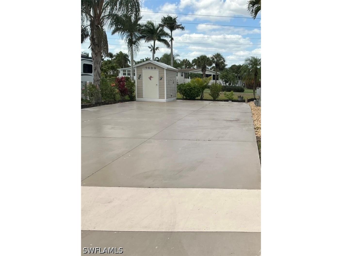 1639 Diamond Lake Circle Naples FL 34114 226022355 image5