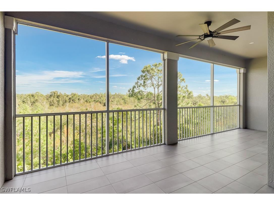 164 Indies Drive E #204 Naples FL 34114 224035940 image1