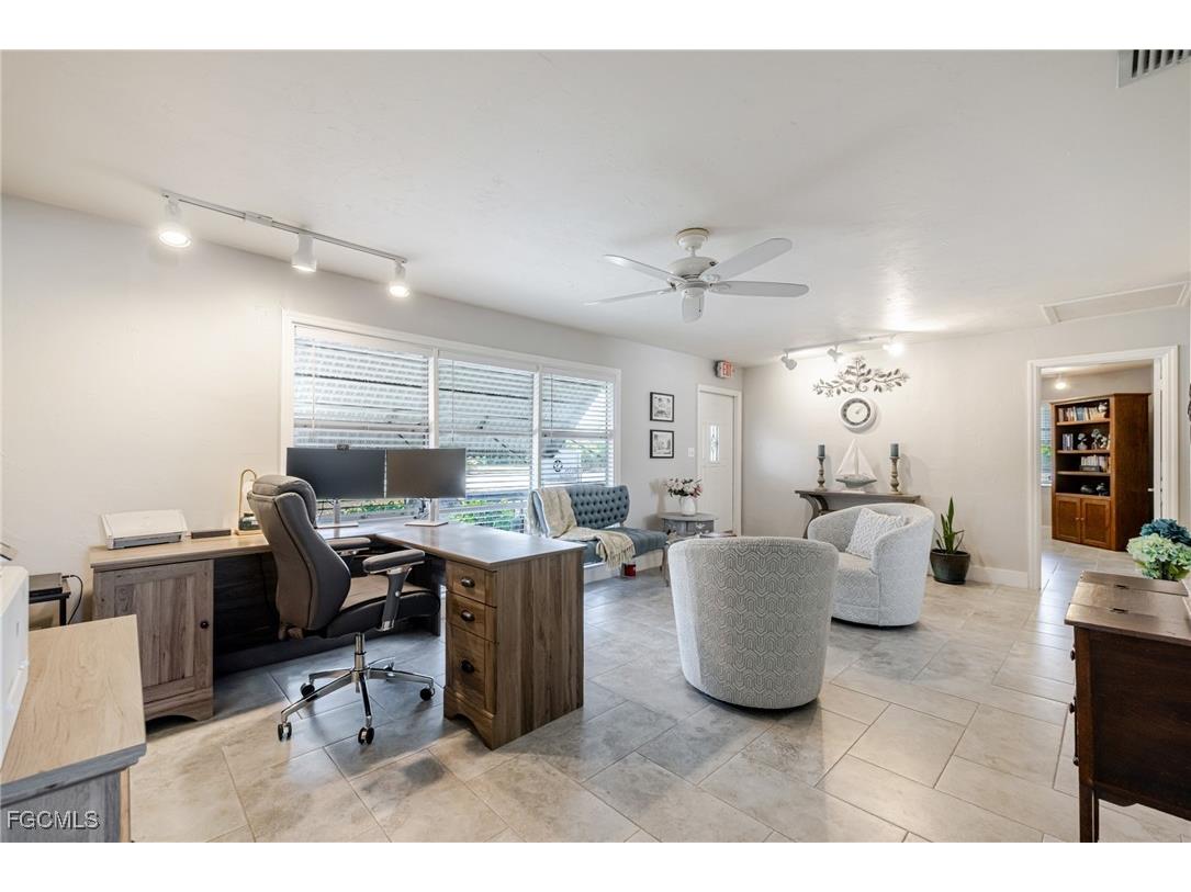 164 Pondella Road North Fort Myers FL 33903 2026005234 image13