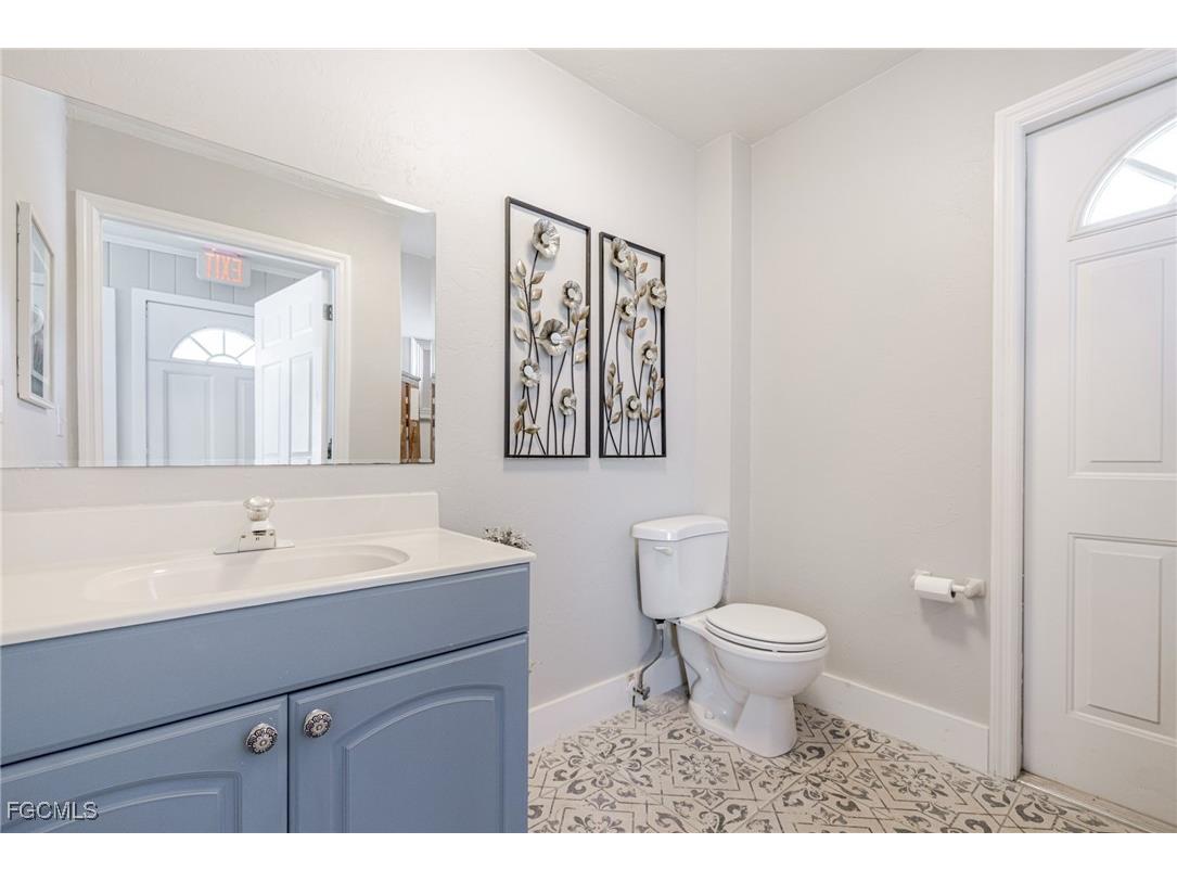 164 Pondella Road North Fort Myers FL 33903 2026005234 image26