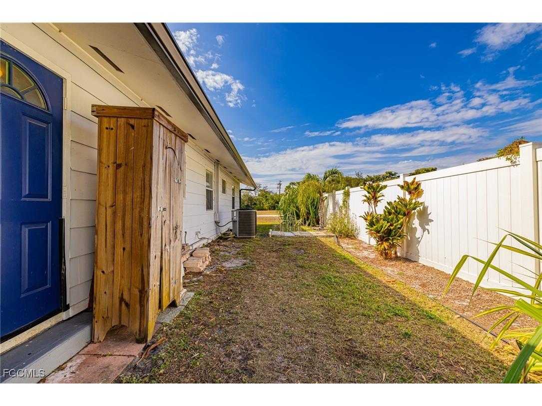 164 Pondella Road North Fort Myers FL 33903 2026005234 image29