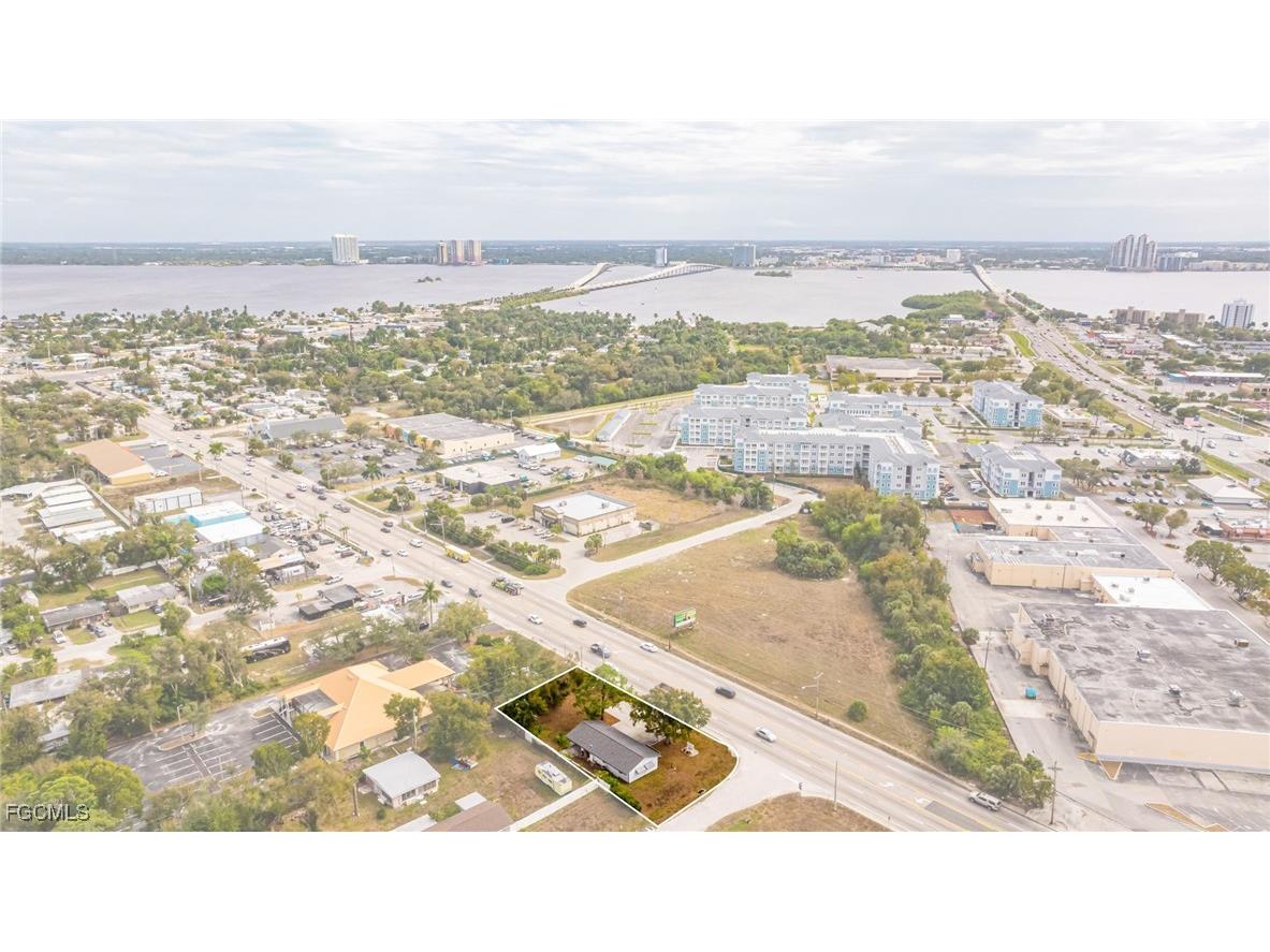 164 Pondella Road North Fort Myers FL 33903 2026005234 image35