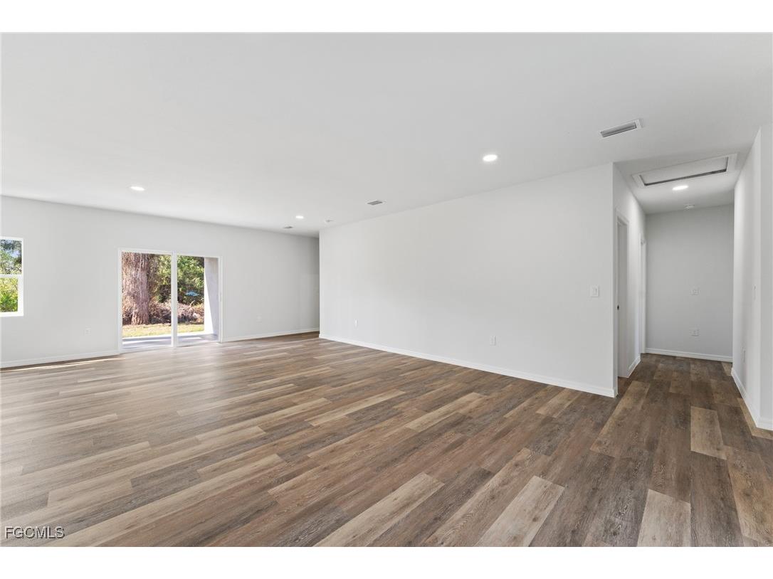 164 Thornton Avenue S Lehigh Acres FL 33974 2025024971 image10