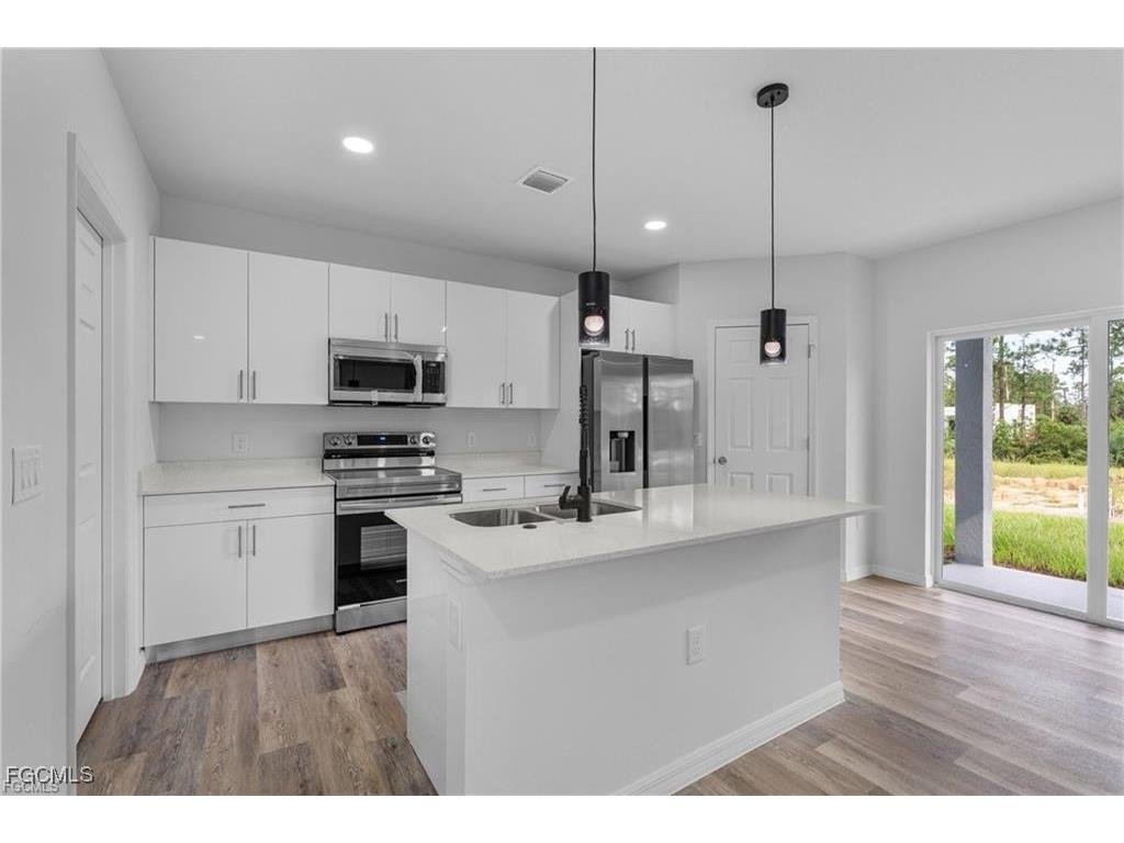 164 Thornton Avenue S Lehigh Acres FL 33974 2025024971 image7