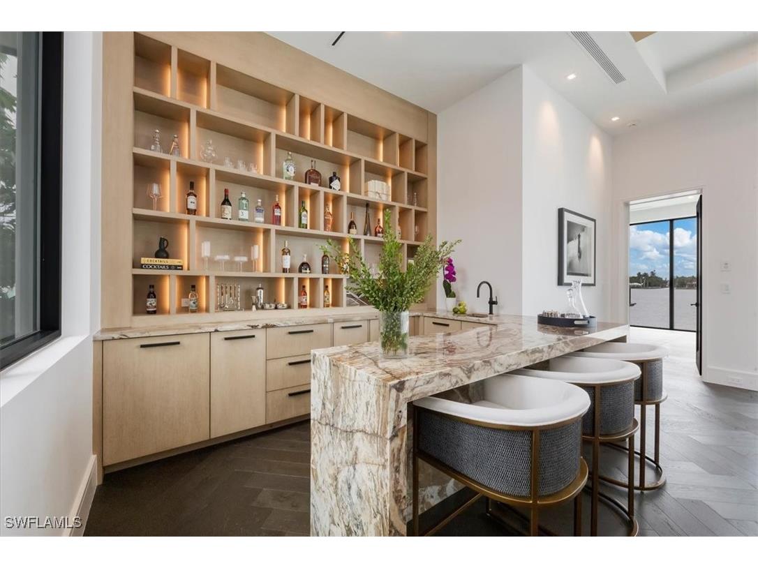 1640 Dolphin Court Naples FL 34102 225079148 image10