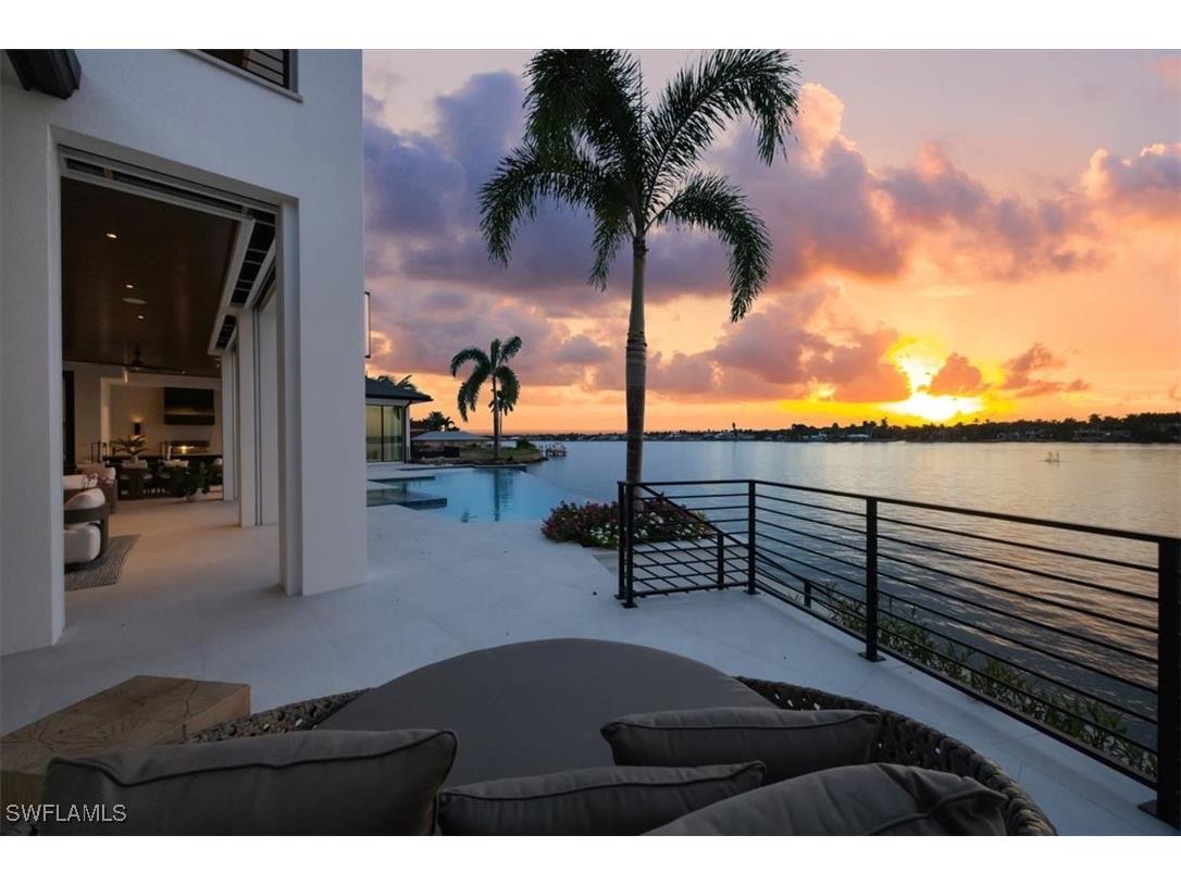 1640 Dolphin Court Naples FL 34102 225079148 image21