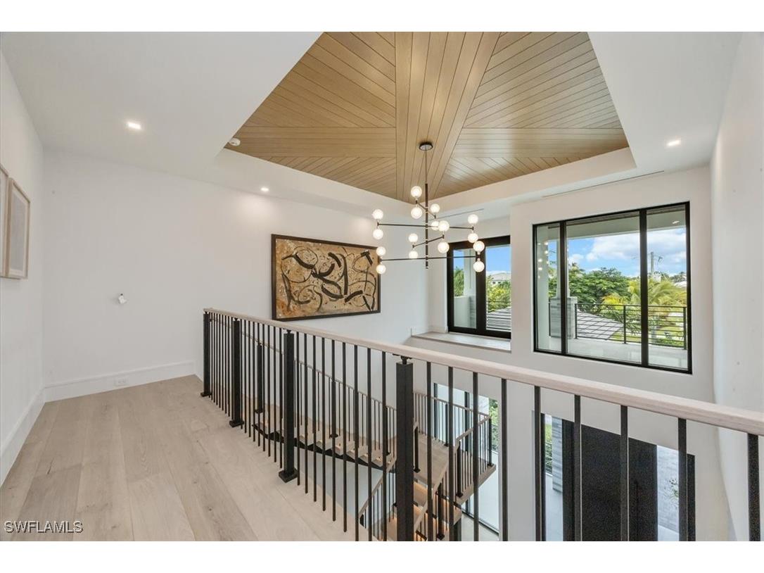 1640 Dolphin Court Naples FL 34102 225079148 image34